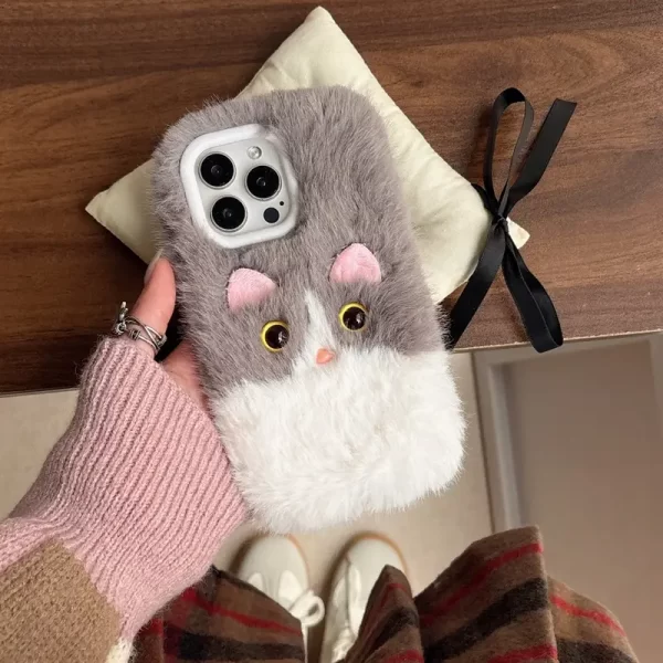 Super cute plush cat suitable for iPhone 16 Promax phone case and iPhone 15 Pro protective case
