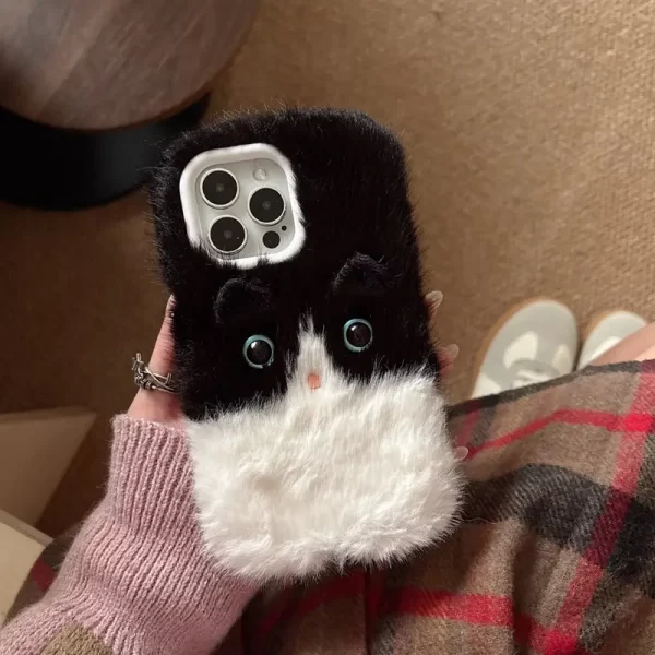 Super cute plush cat suitable for iPhone 16 Promax phone case and iPhone 15 Pro protective case